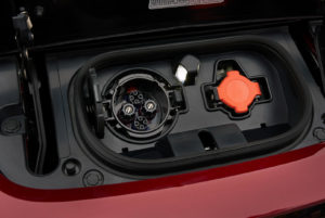 Зарядні порти Nissan Leaf 2018