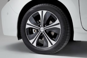 Eкстер'єр Nissan Leaf 2018 — фото 17