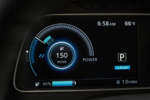 Інтер'єр Nissan Leaf 2018 — фото 7