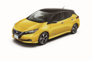 Електромобіль Nissan Leaf 2018 — колір yellow & black