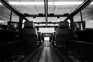 Інтер'єр електричного позашляховика B1 і електричного пікапа B2