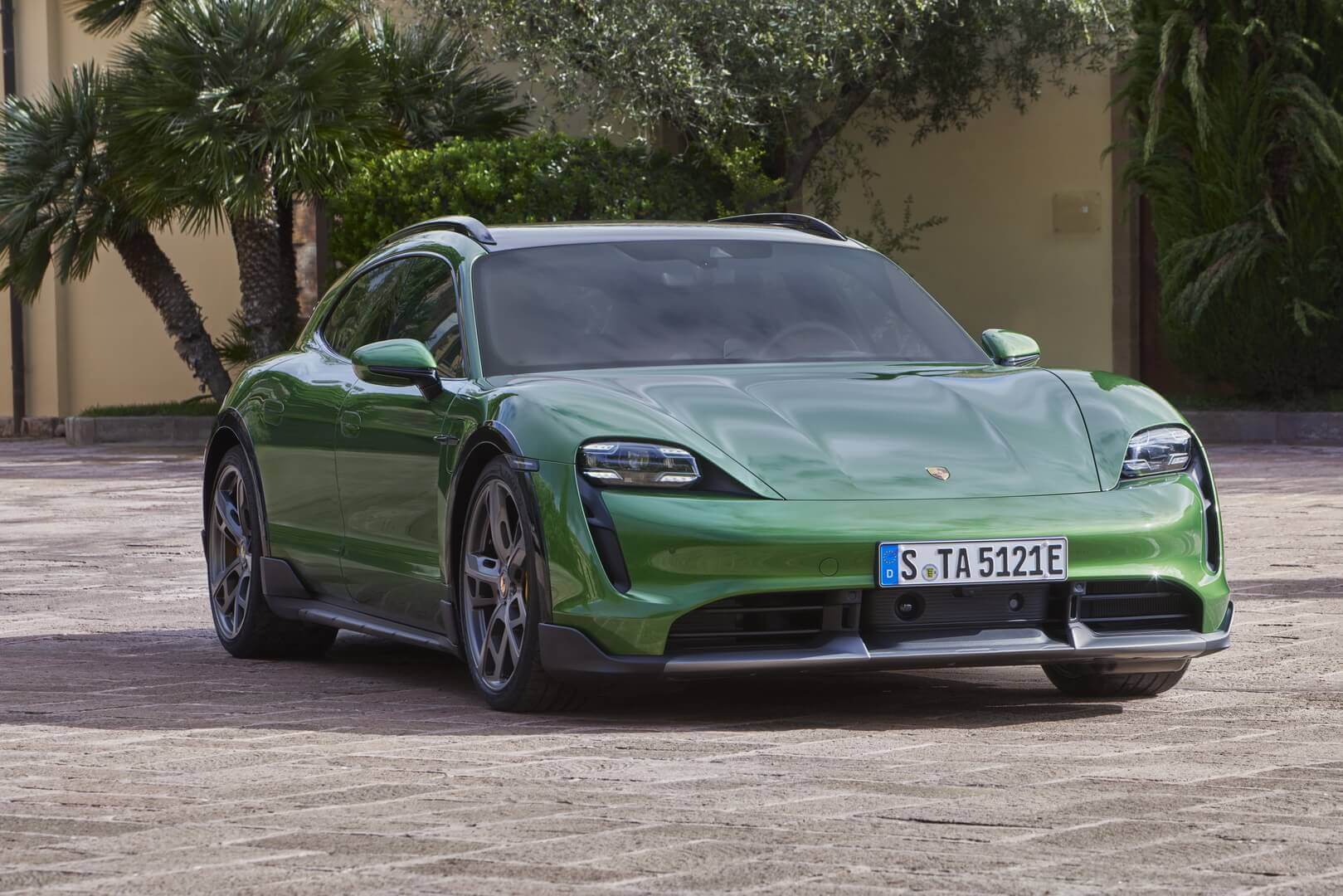 Екстер'єр Porsche Taycan Turbo S Cross Turismo